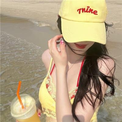 小资女孩向前冲